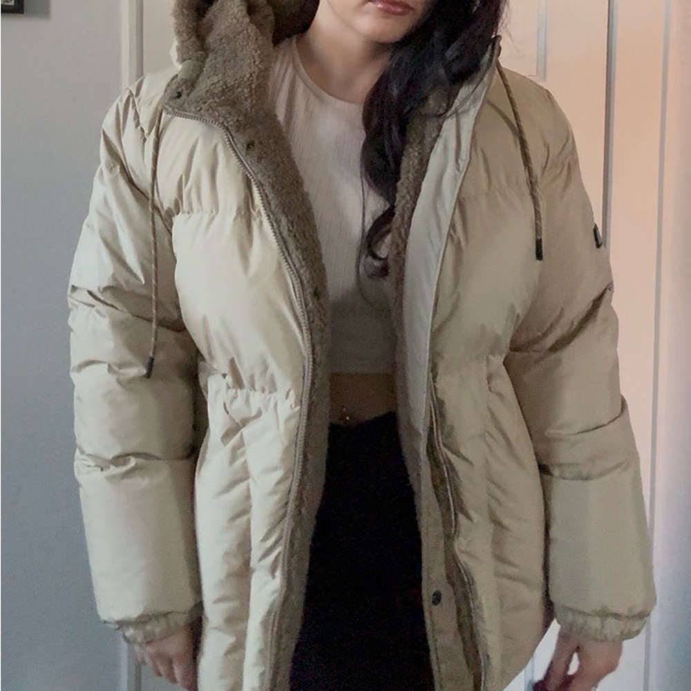 UGG Shasta 700-Fill Down Puffer Jacket Reversible Hooded - Picture 6 of 16